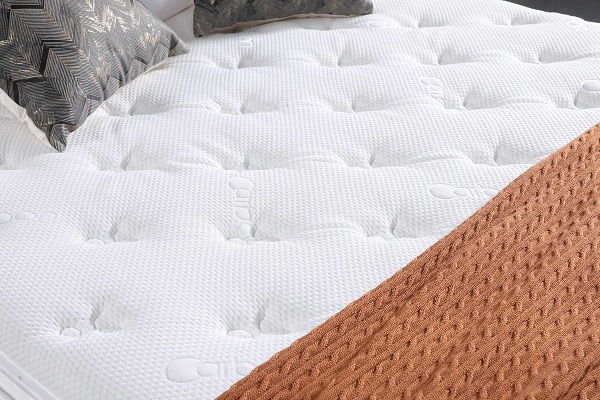 Adaptive padding versus hotel spring mattress: What's the Awesome?